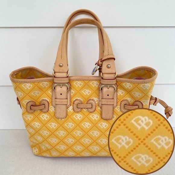 Dooney & Bourke Logo Small Chiara Bag - Picture 1 of 16